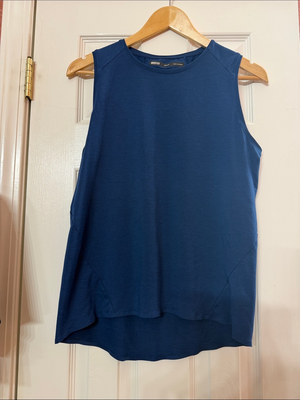REI Women's Sleeveless Navy Blue Crewneck Tank